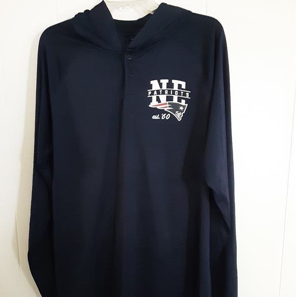 NFL Other - NFL Patriots Navy Hoodie with Logo